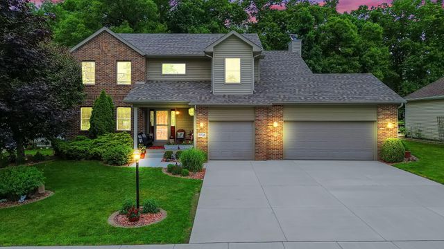 3256 Brighton Lane, Valparaiso, IN 46385
