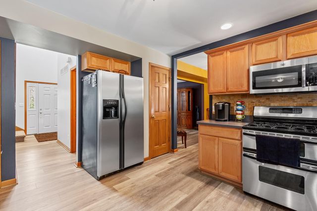 3256 Brighton Lane, Valparaiso, IN 46385