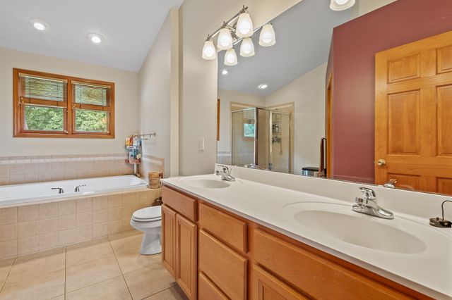3256 Brighton Lane, Valparaiso, IN 46385