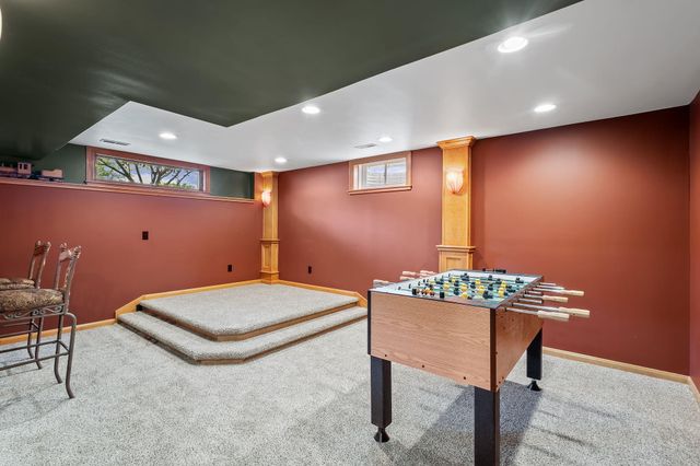 3256 Brighton Lane, Valparaiso, IN 46385