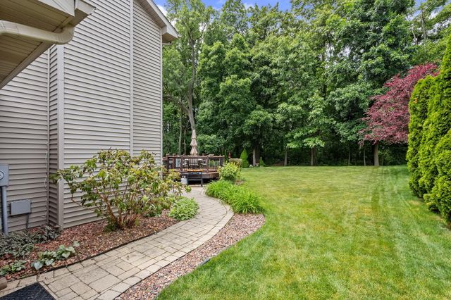3256 Brighton Lane, Valparaiso, IN 46385