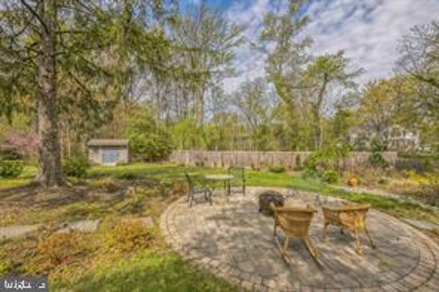 11 W SPRUCE, Moorestown, NJ 08057