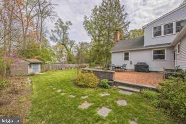 11 W SPRUCE, Moorestown, NJ 08057