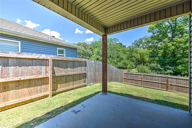 1223 E Sparrow Circle, Fayetteville, AR 72701