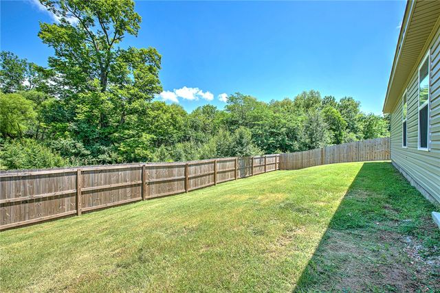 1223 E Sparrow Circle, Fayetteville, AR 72701