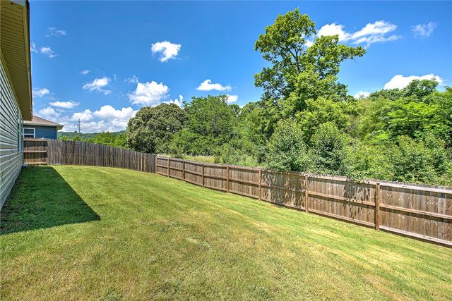 1223 E Sparrow Circle, Fayetteville, AR 72701