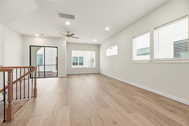 3075 Hicks Street, Houston, TX 77007