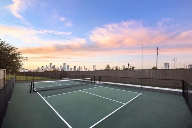 3075 Hicks Street, Houston, TX 77007