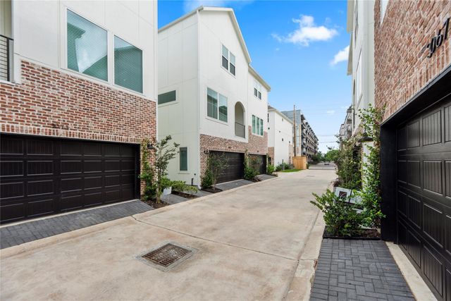 3075 Hicks Street, Houston, TX 77007
