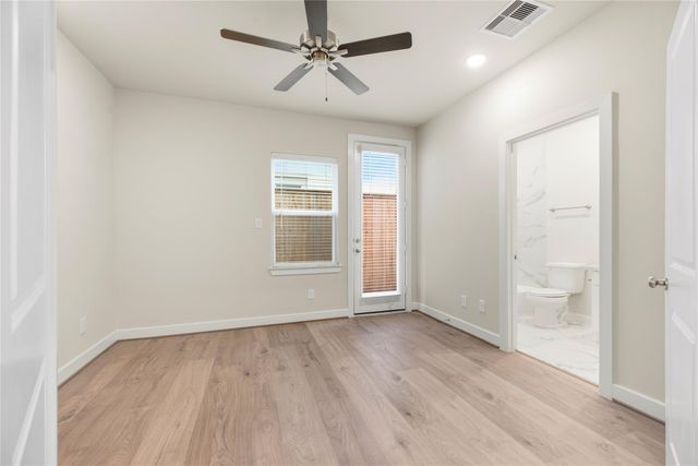 3075 Hicks Street, Houston, TX 77007