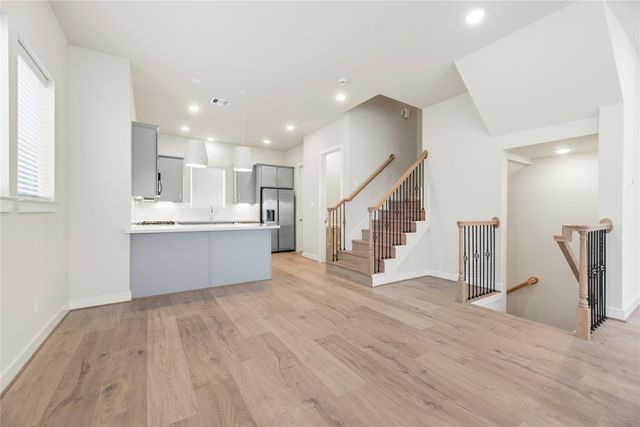 3075 Hicks Street, Houston, TX 77007