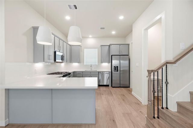3075 Hicks Street, Houston, TX 77007