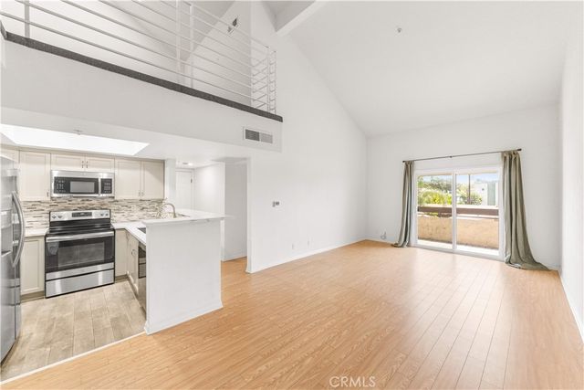 64 N Mar Vista Avenue 327, Pasadena, CA 91106