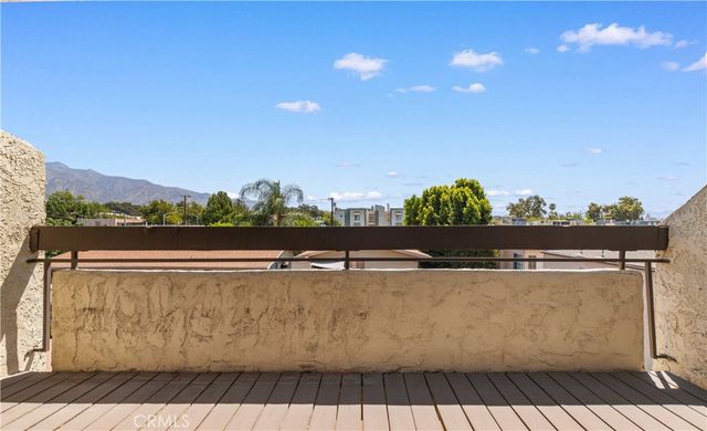 64 N Mar Vista Avenue 327, Pasadena, CA 91106