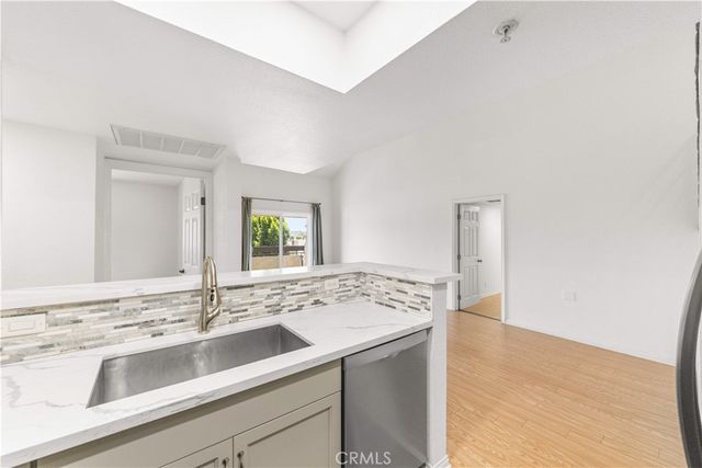 64 N Mar Vista Avenue 327, Pasadena, CA 91106