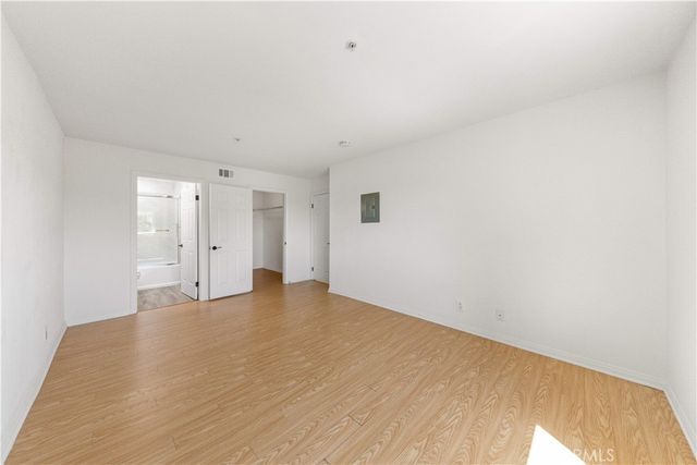 64 N Mar Vista Avenue 327, Pasadena, CA 91106