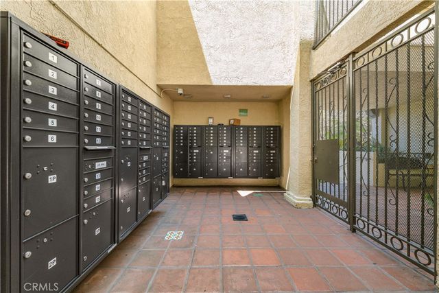 64 N Mar Vista Avenue 327, Pasadena, CA 91106