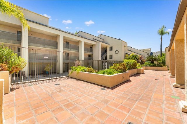 64 N Mar Vista Avenue 327, Pasadena, CA 91106