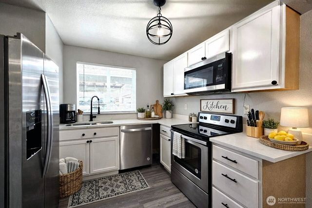 10318 15th Avenue Ct E, Tacoma, WA 98445