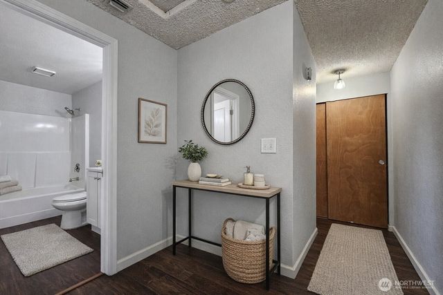 10318 15th Avenue Ct E, Tacoma, WA 98445