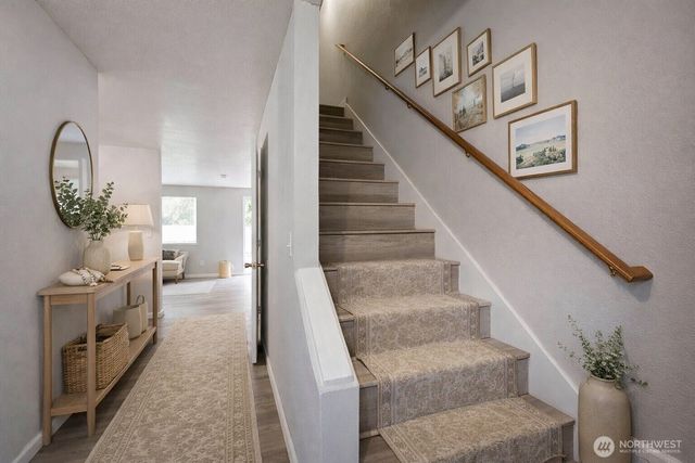 10318 15th Avenue Ct E, Tacoma, WA 98445