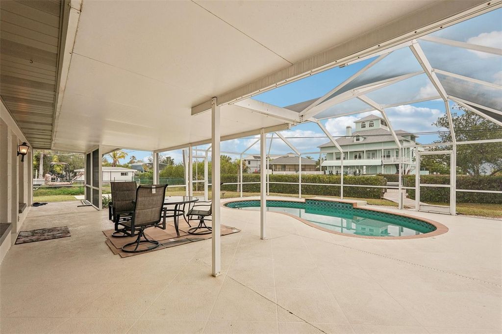 Image 34 of property listing at 342 SHORE DRIVE, Ellenton, FL 34222