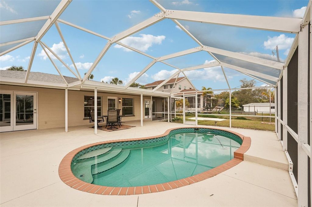 Image 35 of property listing at 342 SHORE DRIVE, Ellenton, FL 34222