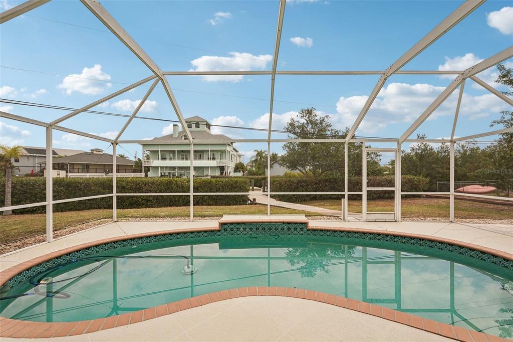 Image 37 of property listing at 342 SHORE DRIVE, Ellenton, FL 34222