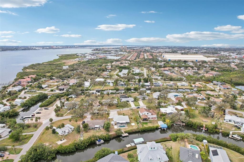 Image 46 of property listing at 342 SHORE DRIVE, Ellenton, FL 34222