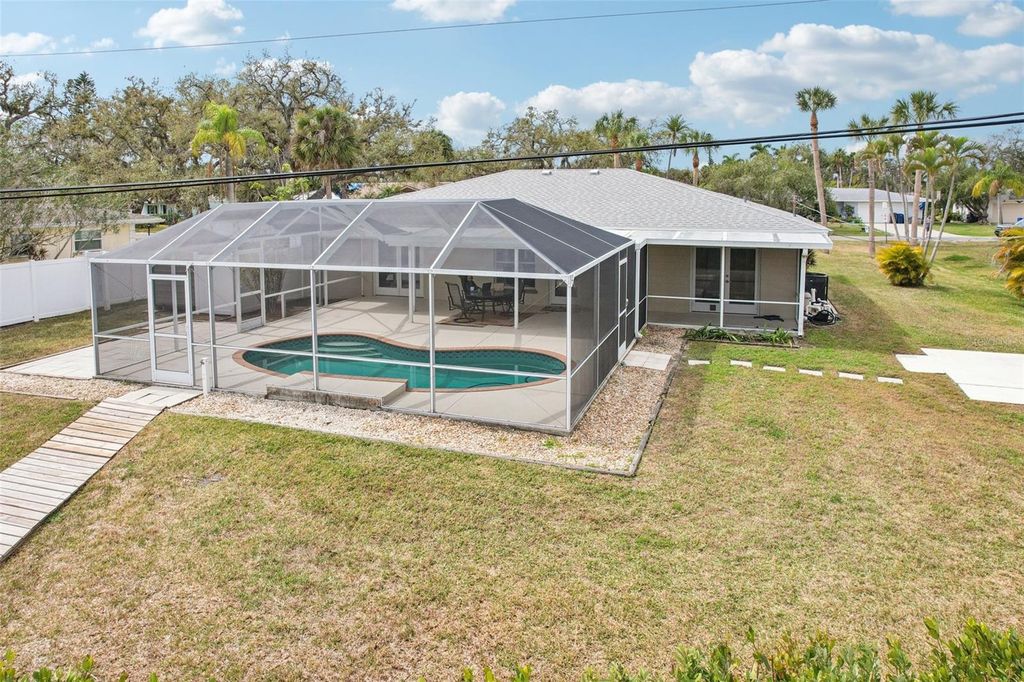 Image 57 of property listing at 342 SHORE DRIVE, Ellenton, FL 34222