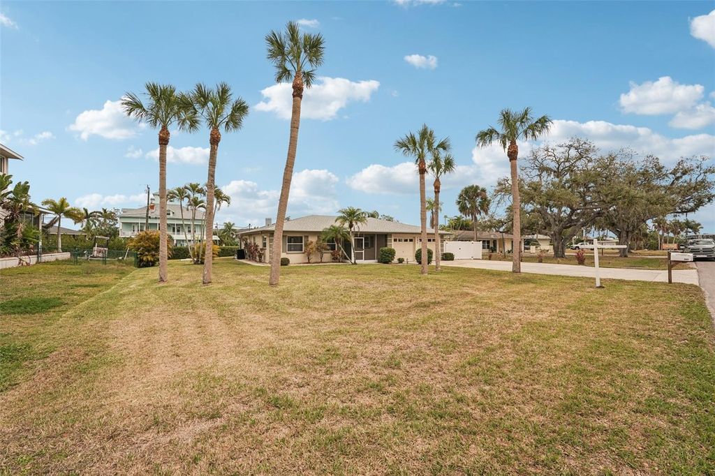 Image 60 of property listing at 342 SHORE DRIVE, Ellenton, FL 34222