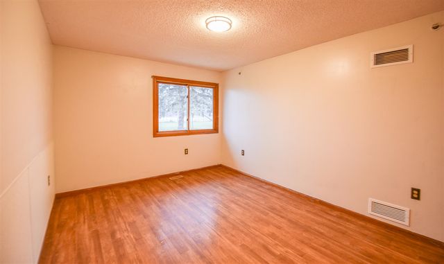 804 Cornell Road, Quincy, MI 49082