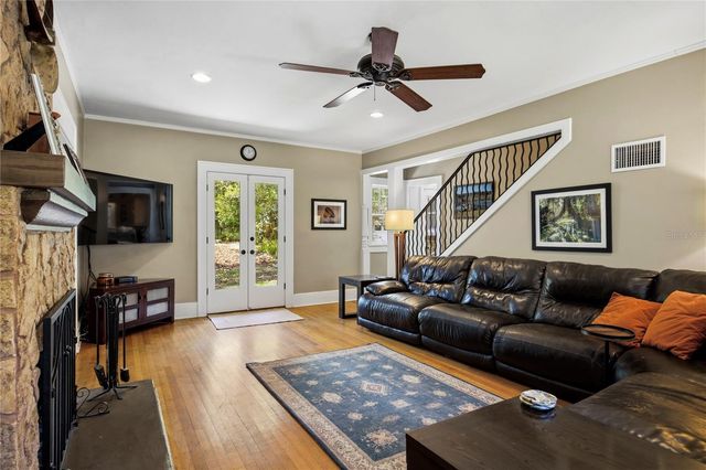 720 NE BOULEVARD, Gainesville, FL 32601