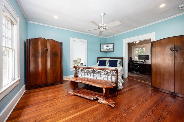 720 NE BOULEVARD, Gainesville, FL 32601
