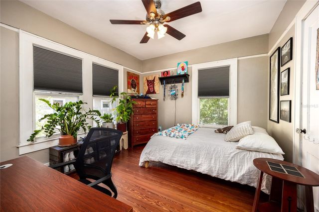 720 NE BOULEVARD, Gainesville, FL 32601