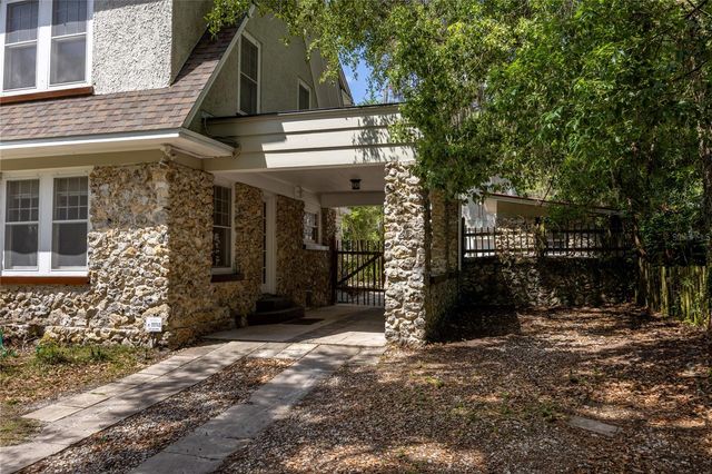 720 NE BOULEVARD, Gainesville, FL 32601