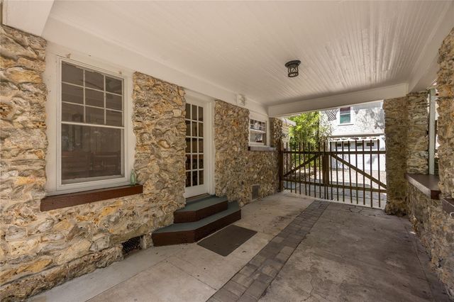 720 NE BOULEVARD, Gainesville, FL 32601