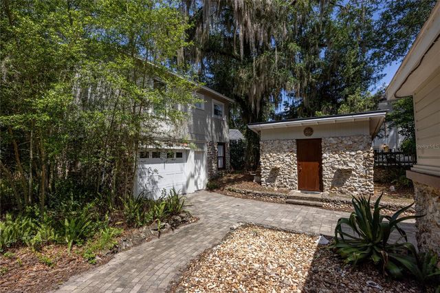 720 NE BOULEVARD, Gainesville, FL 32601