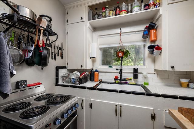 720 NE BOULEVARD, Gainesville, FL 32601