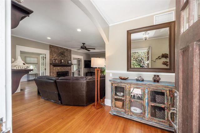 720 NE BOULEVARD, Gainesville, FL 32601
