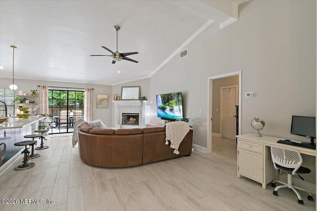 4345 APPLE TREE Place, Jacksonville, FL 32258