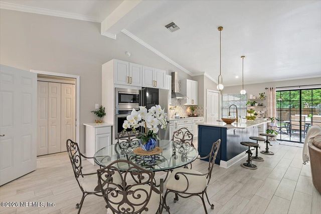 4345 APPLE TREE Place, Jacksonville, FL 32258