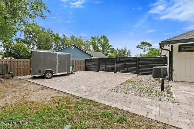 4345 APPLE TREE Place, Jacksonville, FL 32258
