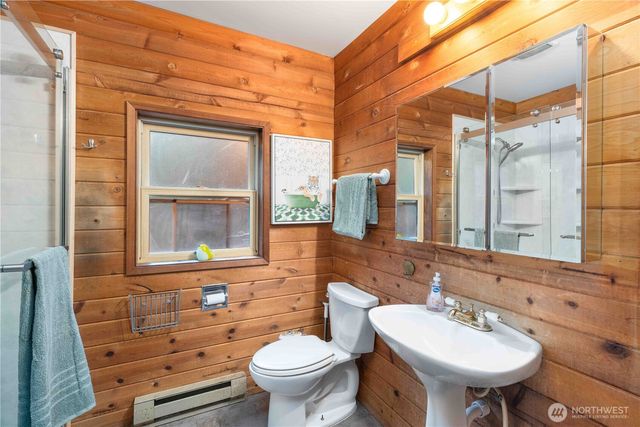 1350 SW Berry Lake Road, Port Orchard, WA 98367