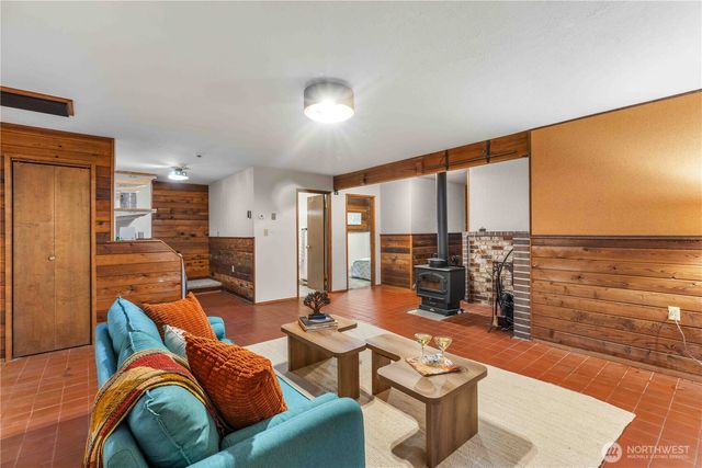 1350 SW Berry Lake Road, Port Orchard, WA 98367