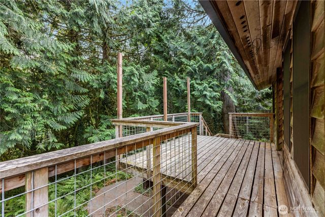 1350 SW Berry Lake Road, Port Orchard, WA 98367