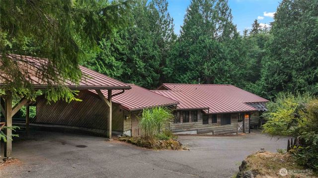 1350 SW Berry Lake Road, Port Orchard, WA 98367