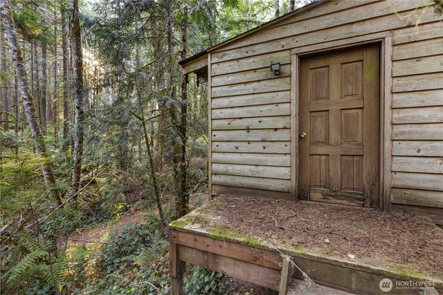 1350 SW Berry Lake Road, Port Orchard, WA 98367