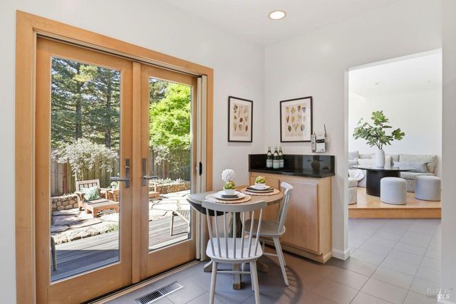 111 Parkview Cir, Corte Madera, CA 94925