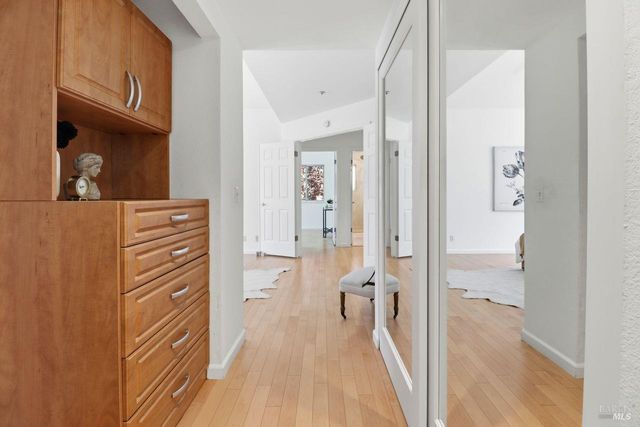 111 Parkview Cir, Corte Madera, CA 94925